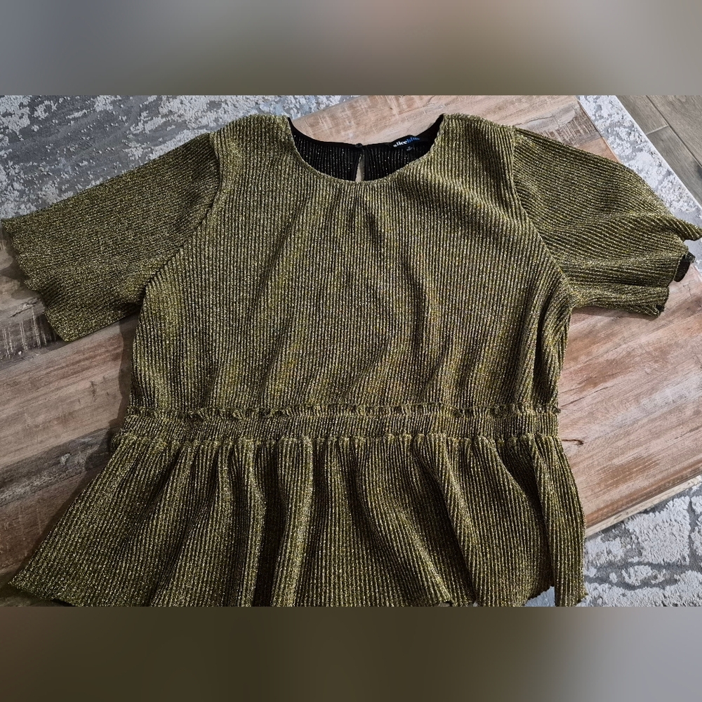 Alice Blue Gold Metallic Shimmer Peplum Top - Ruffle Hem - Size 3X Plus - Picture 6 of 11